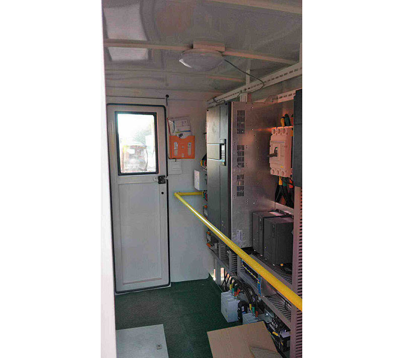 出渣門機電器室